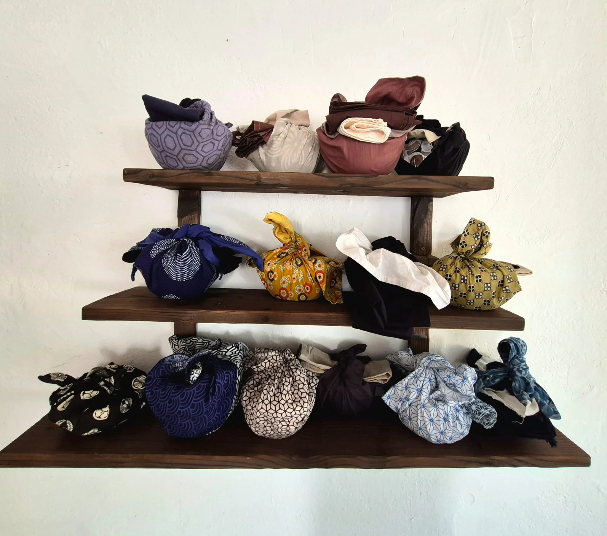 Collection d'oryokis et fukusas confectionnés à l'atelier Myokan